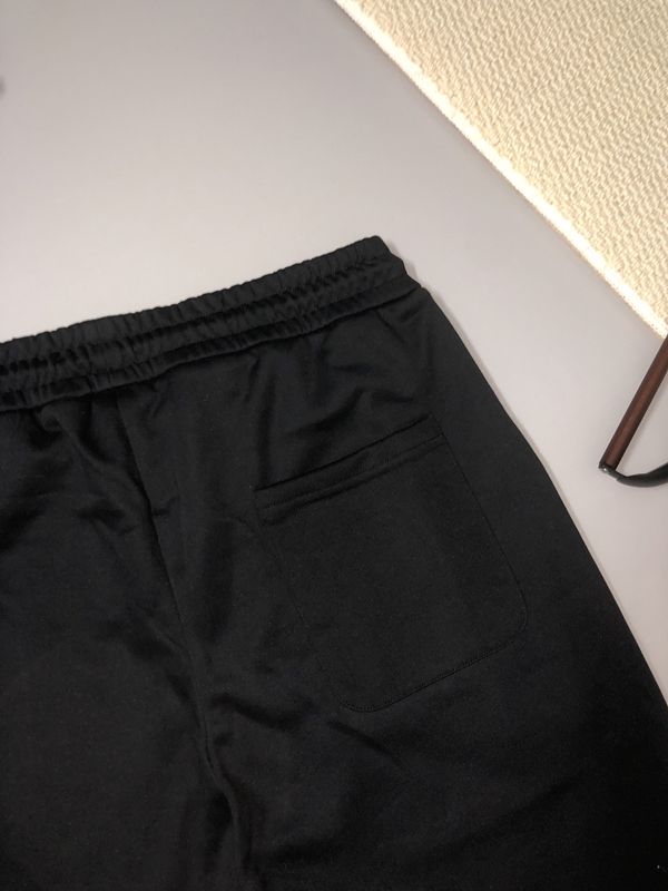 ブランドハーフパンツ着用イメージ